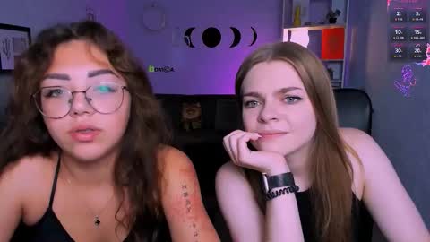 Lia online show from September 12, 2025, 5:51 am