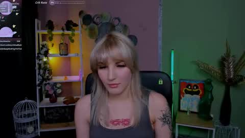 Lia online show from September 29, 2025, 7:40 pm