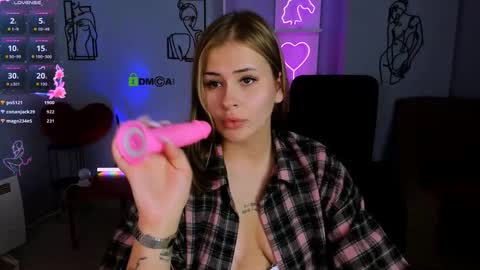 Lia online show from October 5, 2025, 12:53 am