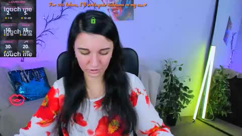 Lia online show from October 8, 2025, 12:14 pm