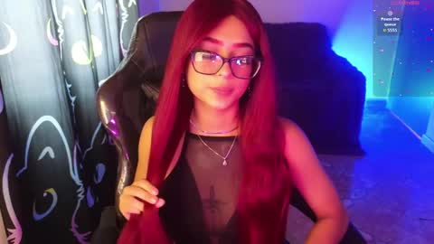 lia_varel online show from May 8, 2026, 1:27 pm
