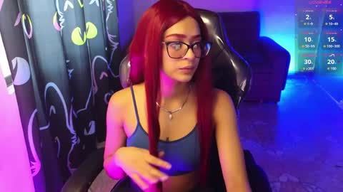 lia_varel online show from May 16, 2026, 1:54 pm