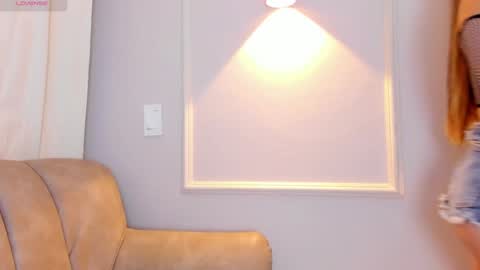 Snapshot of lia_walton__ chatting on January 30, 2025, 11:55 am liz walton online show from January 30, 2025, 11:55 am