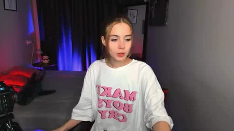 Lia online show from January 13, 2026, 8:36 pm