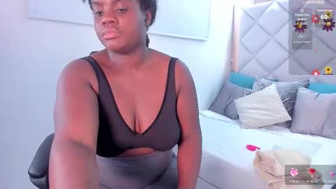 liaa_rosee online show from January 9, 2026, 10:11 pm