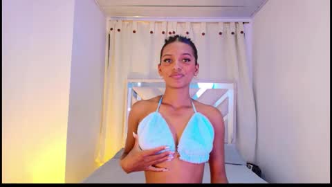 Lia online show from March 11, 2026, 11:33 pm
