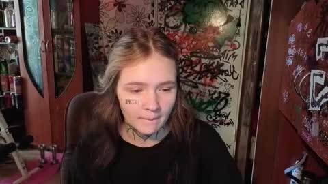 liaaa_li online show from October 17, 2025, 7:33 am