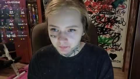 liaaa_li online show from October 30, 2025, 1:45 pm