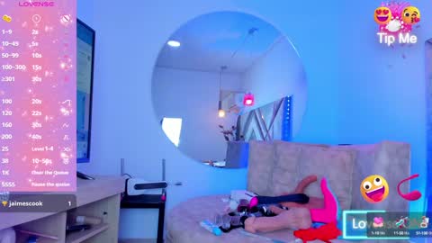 Snapshot of liaagener chatting on December 15, 2024, 12:49 pm Liaa online show from December 15, 2024, 12:49 pm