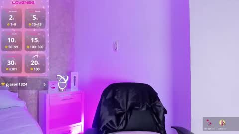 Snapshot of liaflowers chatting on January 28, 2025, 1:29 am Lia online show from January 28, 2025, 1:29 am