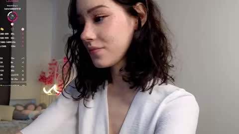 Lia  online show from March 22, 2026, 10:40 am