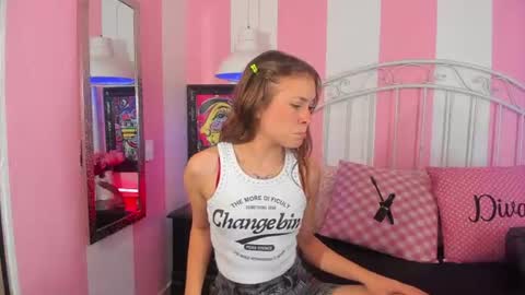 Snapshot of liah_grey8 chatting on June 9, 2026, 9:37 pm ---Liah--- online show from June 9, 2026, 9:37 pm