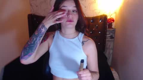  Lia  online show from February 27, 2025, 5:04 pm