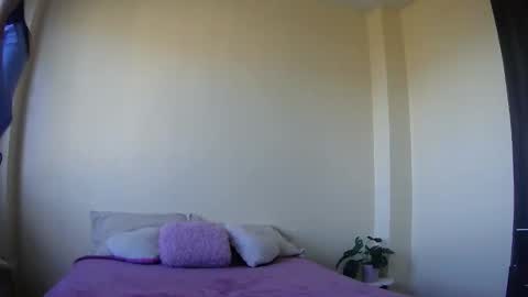 Liahcam online show from January 18, 2026, 10:35 pm