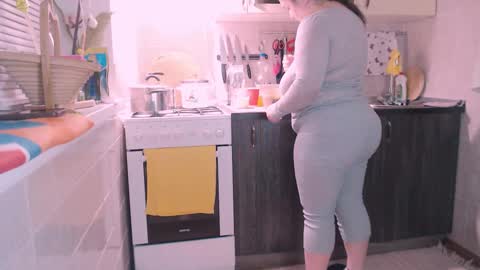 Snapshot of liahsofty chatting on February 26, 2025, 4:45 pm miss Lia colection for travel online show from February 26, 2025, 4:45 pm