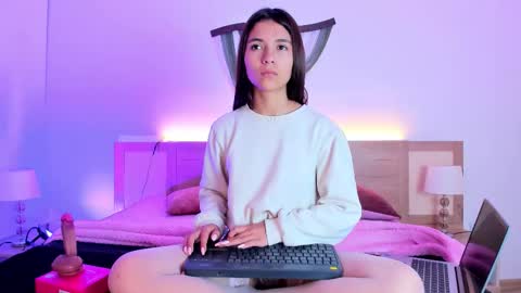 liajohnnson online show from February 17, 2026, 4:09 am