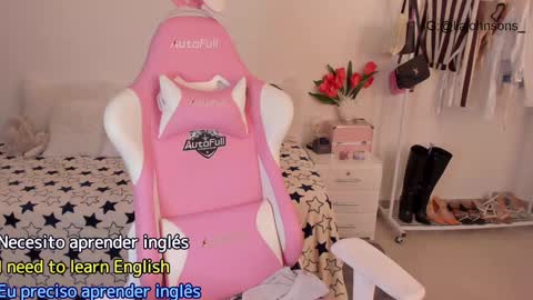 Lia Johnsons online show from December 5, 2024, 5:04 am