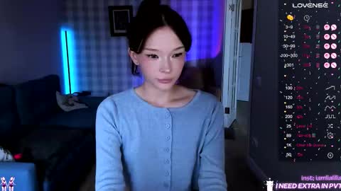 lialilia online show from October 9, 2025, 10:46 am