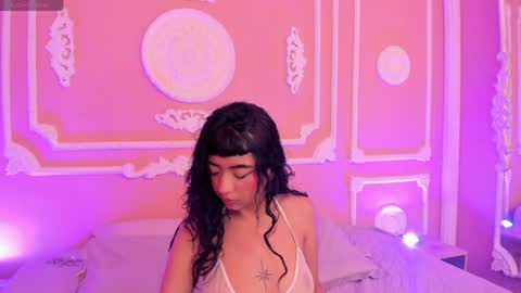 Lia lovet online show from May 12, 2026, 8:17 pm