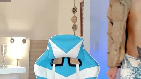 Snapshot of liam_055 chatting on September 14, 2025, 11:04 pm Liam online show from September 14, 2025, 11:04 pm