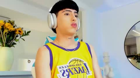 Snapshot of liam_055 chatting on October 25, 2025, 6:13 pm Liam online show from October 25, 2025, 6:13 pm