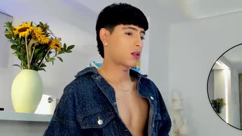 Snapshot of liam_055 chatting on October 26, 2025, 8:15 pm Liam online show from October 26, 2025, 8:15 pm