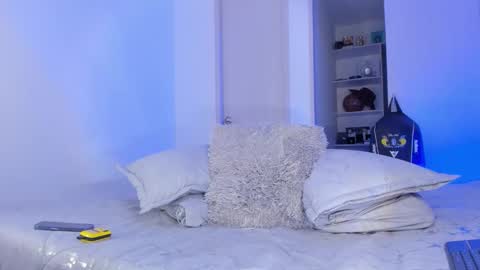 Liam online show from February 20, 2026, 6:26 am