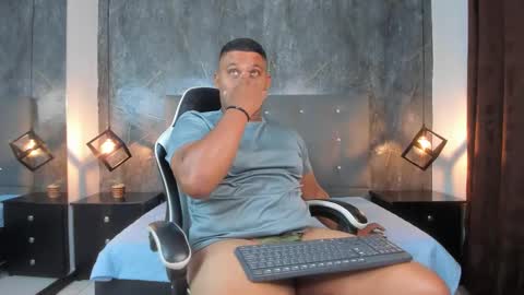 Snapshot of liam__carters chatting on March 28, 2026, 11:43 am Liam Carters online show from March 28, 2026, 11:43 am