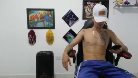 Andres online show from November 9, 2025, 10:52 pm