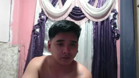 liam_anthonyxx online show from April 19, 2026, 6:10 pm