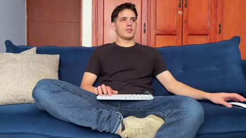 Snapshot of liam_enzho chatting on June 6, 2026, 3:06 pm Liam online show from June 6, 2026, 3:06 pm