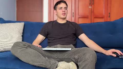 Snapshot of liam_enzho chatting on July 31, 2026, 3:55 pm Liam online show from July 31, 2026, 3:55 pm