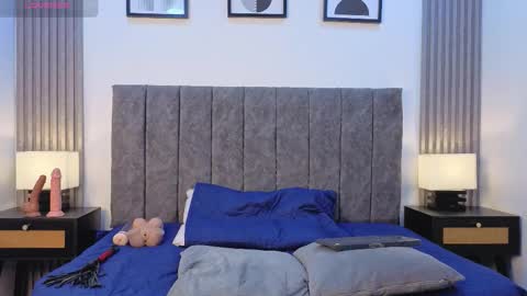 Liam forest  online show from November 28, 2025, 4:59 am