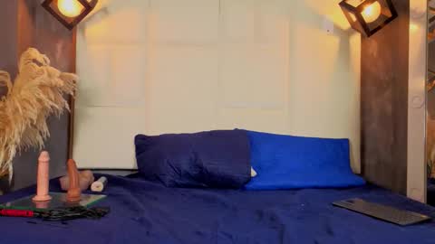 Liam forest  online show from January 17, 2026, 5:34 am