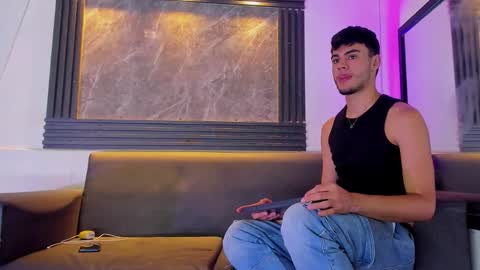 liam_genner online show from November 2, 2025, 8:33 pm