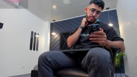 LIAM KLEIN online show from October 23, 2025, 11:20 am