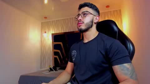 LIAM KLEIN online show from March 5, 2026, 11:28 am