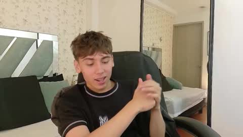 Snapshot of liam_noxx chatting on January 13, 2026, 6:46 pm Liam Noxx online show from January 13, 2026, 6:46 pm