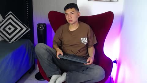 Liam  online show from February 13, 2026, 1:07 pm