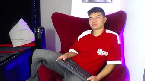 Liam  online show from February 24, 2026, 12:14 pm