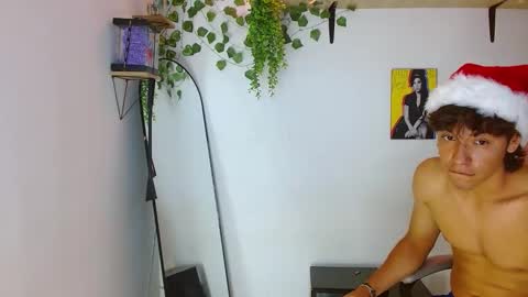 liamxul online show from December 19, 2025, 6:37 pm