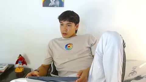 liamxul online show from February 26, 2026, 8:19 pm