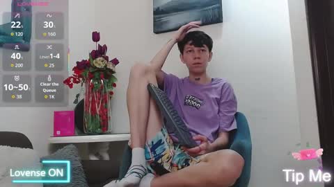 Liam  online show from February 6, 2026, 8:01 pm