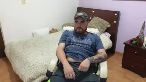 Lian online show from November 20, 2025, 2:12 am