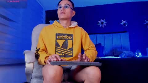 Snapshot of liamdeep_ chatting on April 19, 2026, 3:55 pm LiamDeep online show from April 19, 2026, 3:55 pm