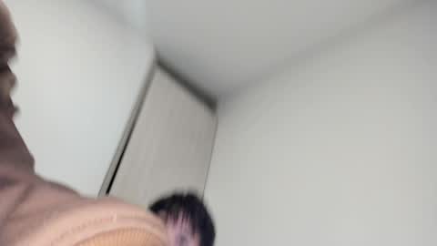 Liam online show from March 28, 2026, 6:24 am