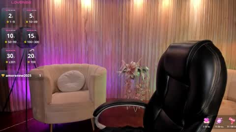 Liam online show from October 21, 2025, 4:24 am