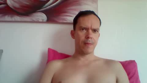 Snapshot of liamrosezn chatting on December 9, 2024, 6:01 am LiamRose online show from December 9, 2024, 6:01 am