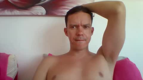 Snapshot of liamrosezn chatting on December 15, 2024, 10:50 am LiamRose online show from December 15, 2024, 10:50 am