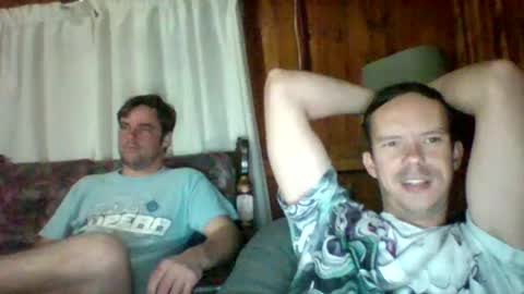 Snapshot of liamrosezn chatting on January 12, 2025, 8:03 pm LiamRose online show from January 12, 2025, 8:03 pm